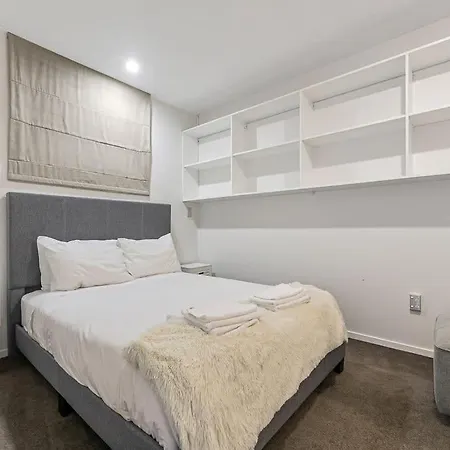 Beautiful Sky Tower View Home Near K' Road W/ Free Parking Auckland Exterior photo