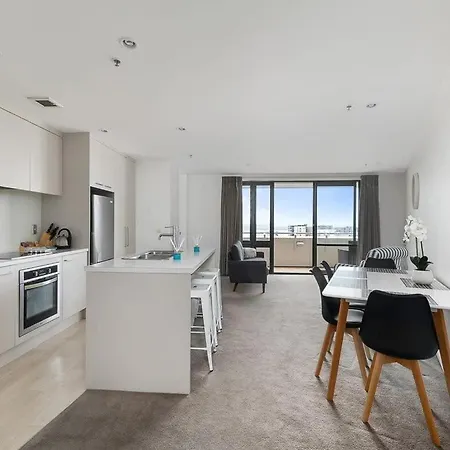 Beautiful Sky Tower View Home Near K' Road W/ Free Parking Auckland Exterior photo
